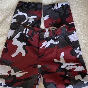 High-waisted red camo pants